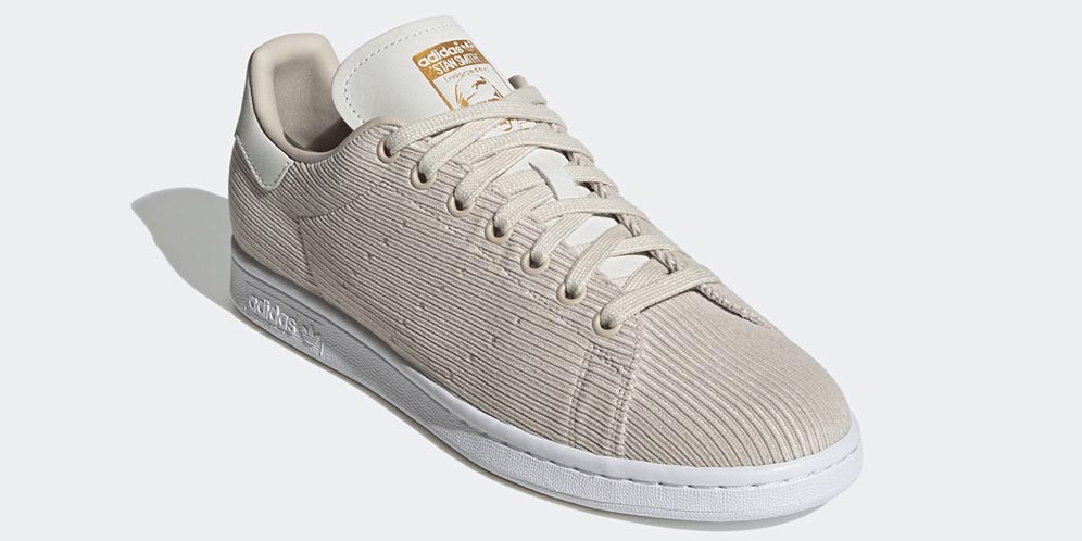 adidas Stan Smith Tampil dengan Corduroy